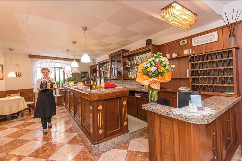 Albergo Antica Rosa Levico Terme Eksteriør bilde