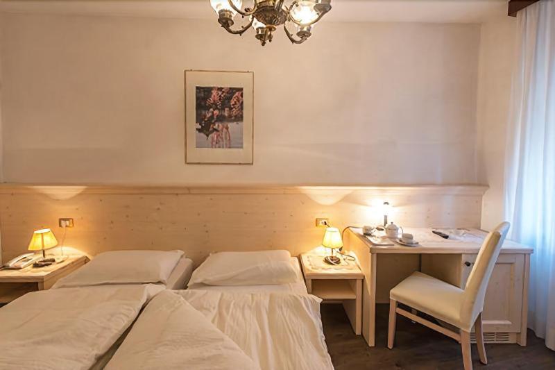 Albergo Antica Rosa Levico Terme Eksteriør bilde
