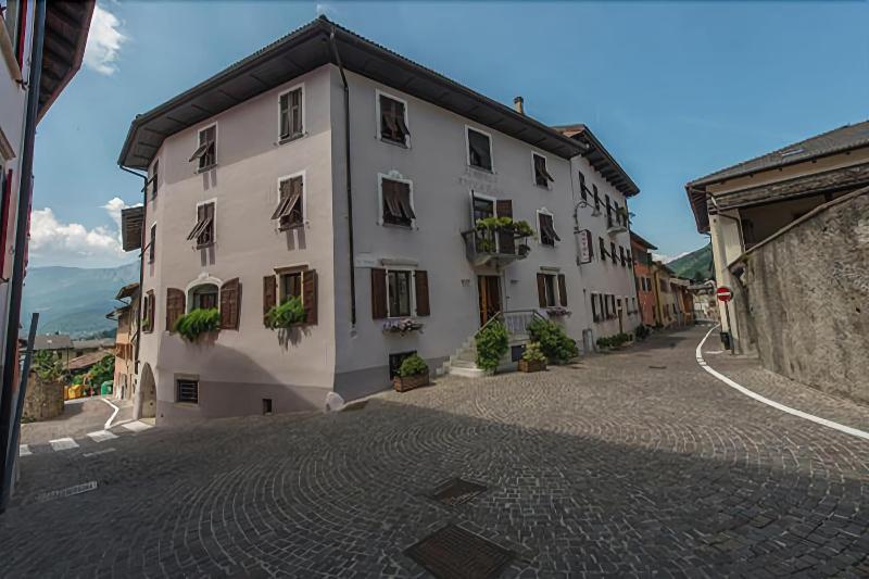 Albergo Antica Rosa Levico Terme Eksteriør bilde