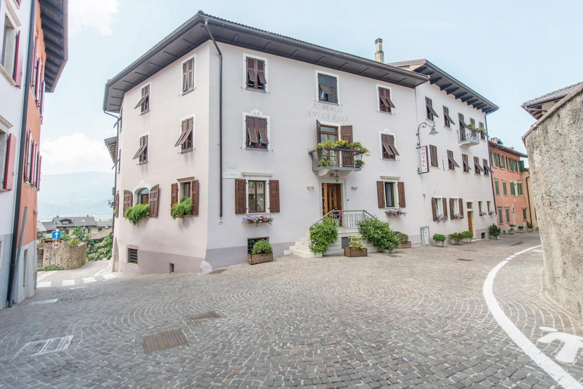 Albergo Antica Rosa Levico Terme Eksteriør bilde